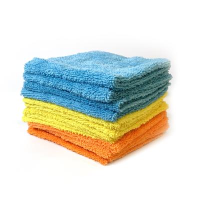 China Compressed high quality universal edgeless roll rolled microfiber cleaning towel for sale