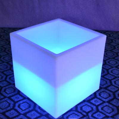 China Viable Color Changing Customized Electric Bright Illuminati Can Cycle Waterproof Led Gradient Ice Bucket for sale