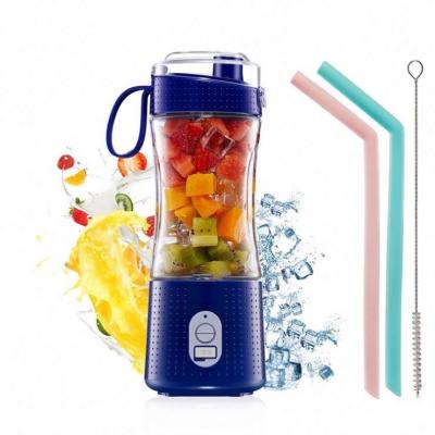 China Portable Maker Portable USB Charge Personal Fruit Juicer Cup Blender Mini Outdoor Fruit Squeezer For School, For Gym Ice Cream Blender for sale