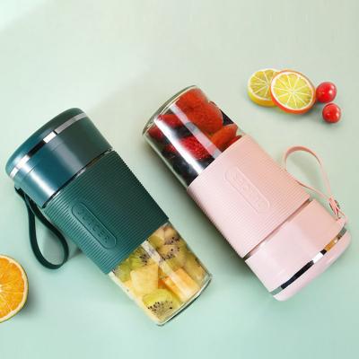 China Mini USB Rechargeable Juice Blender Portable Juicer 6 Blade Juicer Juicer Handheld Blender for sale