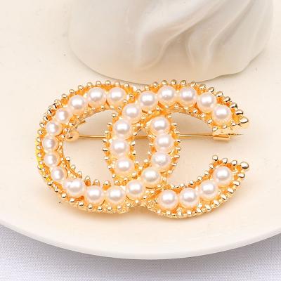 China Fashionable luxurious diamond double C set atmosphere brooch suit sweater dress ornaments handmade accessories for sale