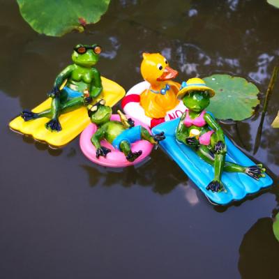 China Other Low MOQ Arts and Crafts Figurine Frog Floating Gifts, Outdoor Yard Lotus Pond Decor Resin Frog Garden Statues for sale