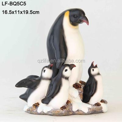 China China Penguin Statues Decor Resin Penguin Sculpture for sale