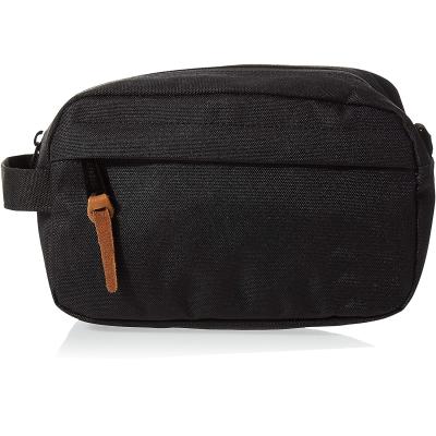 China Black Carry-On Kit 3L Toiletry Bag Waist Pack Waist Bag Men Women Outdoor Running Pussy Waist Belt Bag for sale