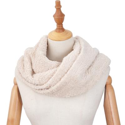 China Warm Elegant Fashion White Winter Faux Fur Scarf Ladies Custom Infinity Scarf for sale