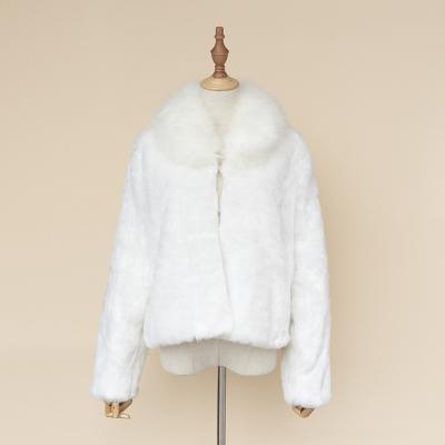 China Fashion Breathable Clothes White Faux Fur Collar Soft Fur Coat For Women Winter Warm for sale