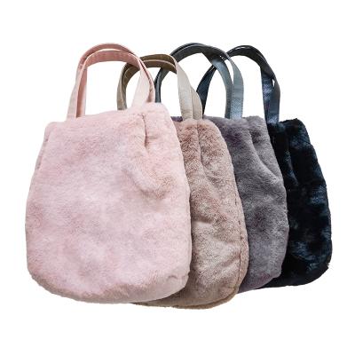 China soft & Hot Stylish Faux Fur Plush Handbags Women Shoulder Bucket Bag for sale