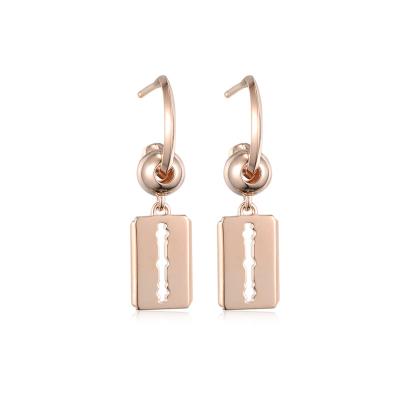 China FASHIONABLE High-end Women's Personality Charm Jewelry Earrings Rose Gold Premium Bead Earrings for sale