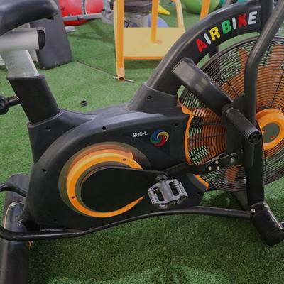 China High Efficient Pulse Fitness Seamless Welding Spinning Bike for sale