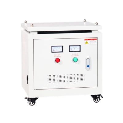 Chine Transformateur adapté aux besoins du client 15KVA sec 50Hz 380V/380V 220V d'isolement de 3 phases à vendre