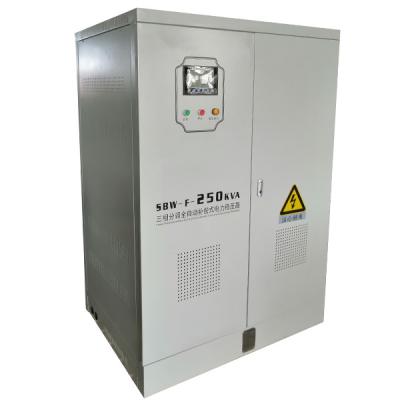 China 2500KVA in drie stadia zonder het Type van Vervormings Servomotor de Verordening van Full Auto AC Afzonderlijke Voltagestabilisator Te koop