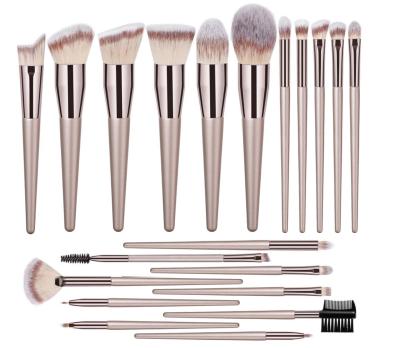 China Luxury Soft Dense Makeup Brush Manufacturer 4/9/10/20 Wooden Soft Makeup Brush for sale