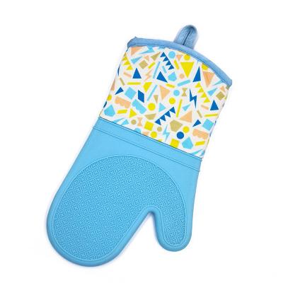 China Custom Silicone Oven Flame Retardant Oven Mitt Non Slip Fashion Kitchen Microwave Glove for sale