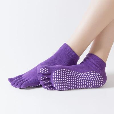 China Sustainable Yoga Socks Exercise Non-slip Ladies Barre Ballet Toe Five Fingers Girl Female Sports Sock Socks for sale