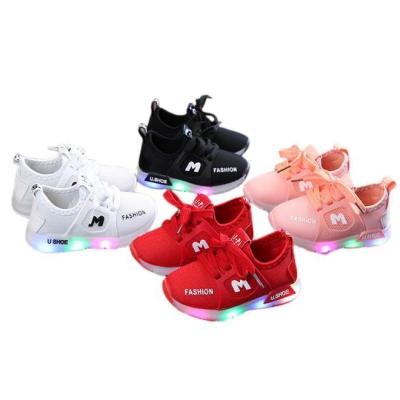 China Children Kid Sports Girls Boys New Shoes Soft Bottom Baby Luminous Casual Shoes Round Lighting Contrasting Colors Sneakers for sale