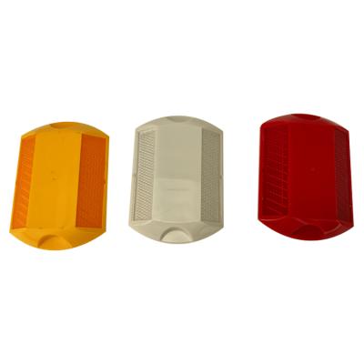 China Best Quality Plastic Road Stud Reflective Stud Round Plastic Reflective Road Studs for sale