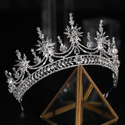 China Rhinestone Wedding Bridal Head Decration Crowns Luxury Hair Tiara Crown Ladies Tiaras Princess Wedding Crown Bridal for sale