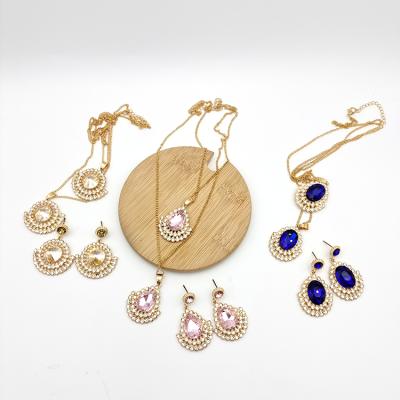 China Fashion Customize Hot Sale Alloy Glass Earrings Necklace Jewelry Sets Party Women Jewelry Accessories Set for sale