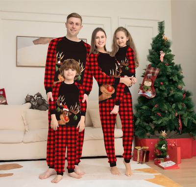 China 2022 QUICK DRY Matching Family Christmas Christmas Pajamas Striped Cotton Family Pajamas Men Pajamas Boys Clothes Sleepwear for sale