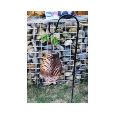 China Minimalist Metal Garden Ornaments With Solar Garden Lantern Metal Ware Hanging Decoration for sale