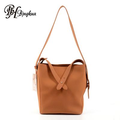 China ENGLAND STYLE Elegant Ladies Cross - Body Sling Bags Vintage Style Italian Leather Shoulder Bags for sale