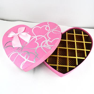 China 2020 New Desgin Recyclable Heart Shape Ribbon Bow Chocolate Gift Chocolate Packaging Box For Candy With Divider Inserts for sale