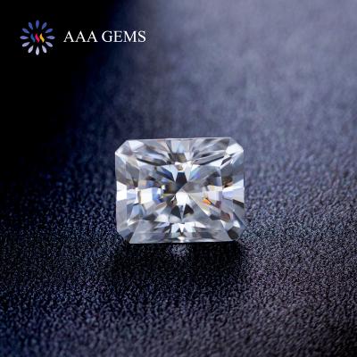 China Fire Diamond Price Wholesale Moissanit Supplier Loose Color Play or Gemstone Lab Grown Per Carat Radiant Cut Moissanite for sale