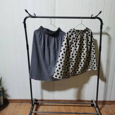 China Fashionable used clothing women used clothes container women bales fashion shorts second hand clothing bale for sale