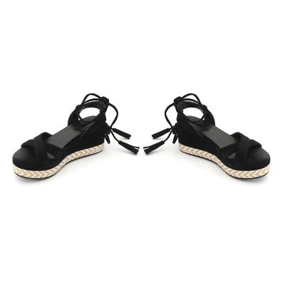 China 2022 Newest hot design fashion ladies fashion trend outdoor style woman shoes flat sandals good quality for sale