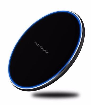 China Hot Selling Magnetic Wireless Charger Magnetic Fast Wireless Charger 15w Home Electrical Appliances New for sale