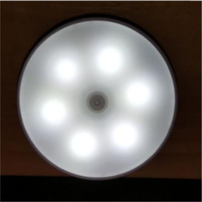 China Modern Hot Tour Shape Automatic Small LED Bed Lamp LED Motion Sensor Baby Night Light For Human Body for sale