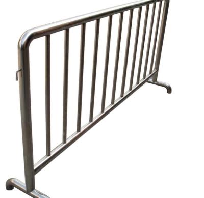 China Easily Assembled Temporary Fence For Crowd Control Metal Barricade 2.5M Long X 1.1M High Pedestrian Barrier for sale