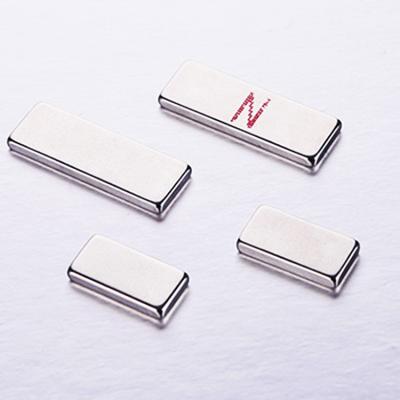 China imanes industriales del neodimio N54 del 13Mm de los x 3Mm para el motor linear en venta