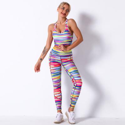 China 2021 Breathable Striped Colorful Fitness And Yoga Wear Set Stretchy Breathable Gym Fitness Sets for sale