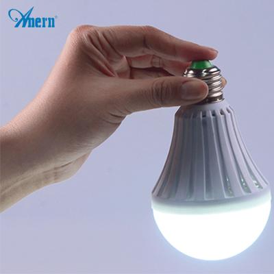 China Hot Sale 5w 7w 9w e27 home lighting bulb led rechargeable for sale