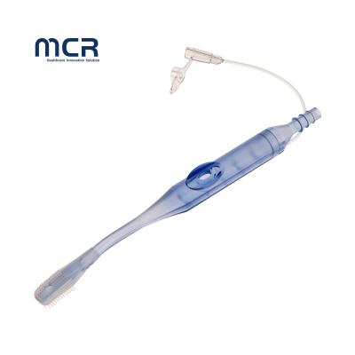 中国 Disposable Medical Silicone Bristles Suction Toothbrush For Adult 販売のため