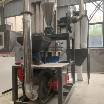 Cina 50HP Plastic Tank Crusher Pet Drum Granulator Blu Drum Crusher con massiccio rotolo coltello in vendita