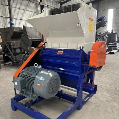 China Solid Knife Roller PP Plastic Block Crusher voor milieuvriendelijke productie Te koop