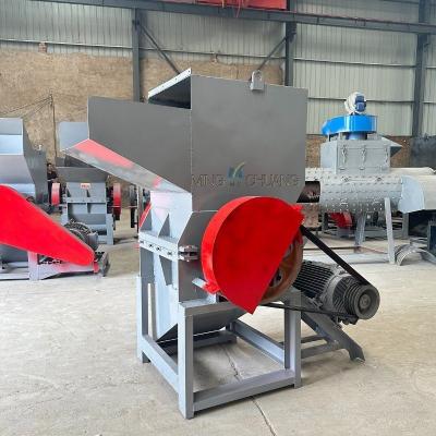 China Customization 6 Rotating Blades High Output Crusher for Plastic Bottle Blue Barrel for sale