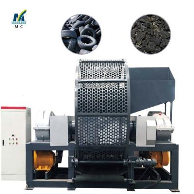 China Full Automatic Car Tire Shredder Waste Tyre Recycling Machine with D2 Blades Material for sale