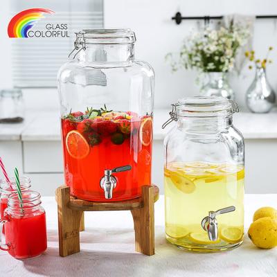 China Costom Traditional Clear Drinking Water Glass Dispenser With Faucet for sale