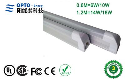 China 50/60Hz integrierter 18w 4 Fuß T5 führten warmes Weiß SMD2835 des Rohrs für Konferenzzimmer zu verkaufen