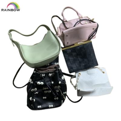 China Bulk mixed second hand clothes bag used women designers handbags usedladies bag used clothes for sale