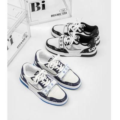 China Fashion Trend Women Sneaker With Breathable Mesh, Casual Shoes, Casual Shoes, Vintage Sports Shoes For Wakling, On for sale