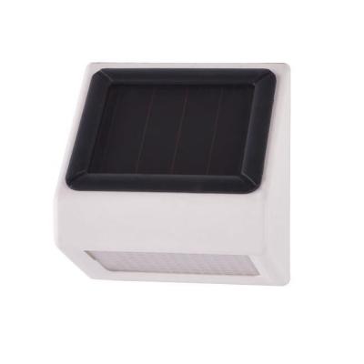 China LOYAL Manufacturer 1Led IP44 Plastic Solar Garden Deck Post Light For Wall PVC Post (Warm White) for sale