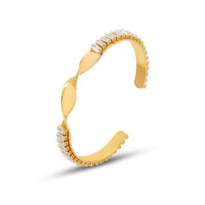 China High End Lead Free Nickel Free Gold Plated Stainless Steel Mobius Zirconia Pave Cuff Bracelet For Women Wholesale Jewelry for sale