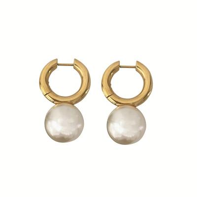 China DEYIN FASHIONABLE light weight metal letter pearl luxury high quality distressed bronze earrings 2022 new for sale