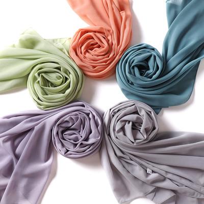 China Malaysian Indonesian Shawl Pearl Chiffon Scarf Muslim Headscarf High Quality Heavy Chiffon Monochromatic Selling Polyester Shawl for sale