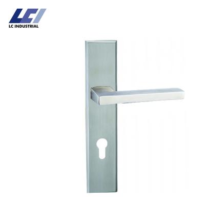 China To operate lockcase bar lever hardware modern design long pull front door plate high quality straight handle for sale