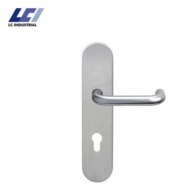 China To operate lockcase new design cover steel panel long brushed stainless steel alloy door lever handle doors handles for sale